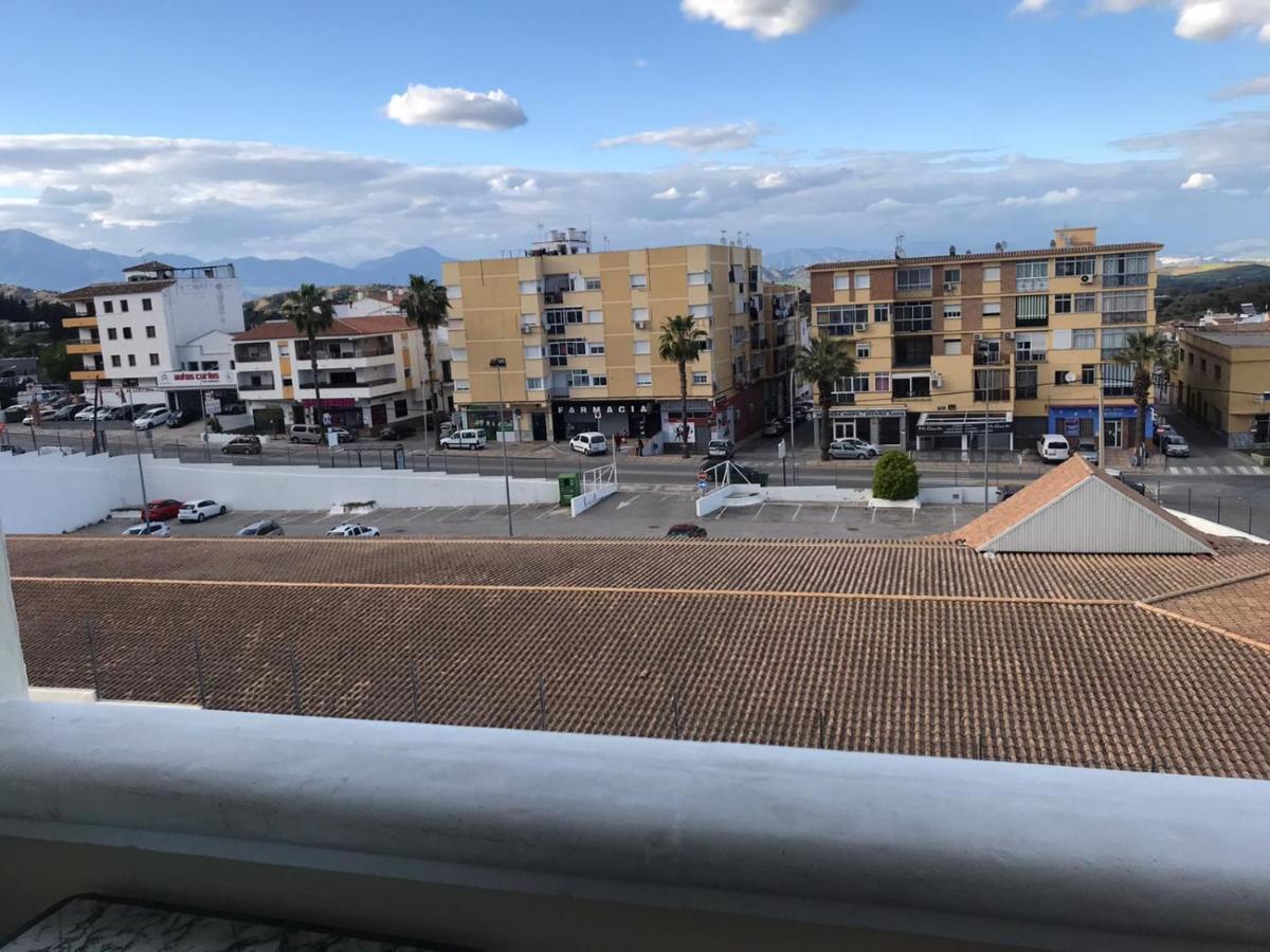 Habitacion Grande Con Bano Privado En Coin A 30Km De La Playa 외부 사진