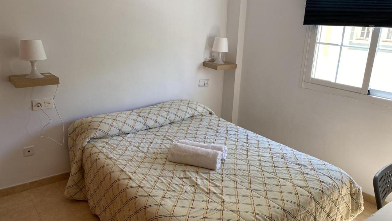 Habitacion Grande Con Bano Privado En Coin A 30Km De La Playa 외부 사진