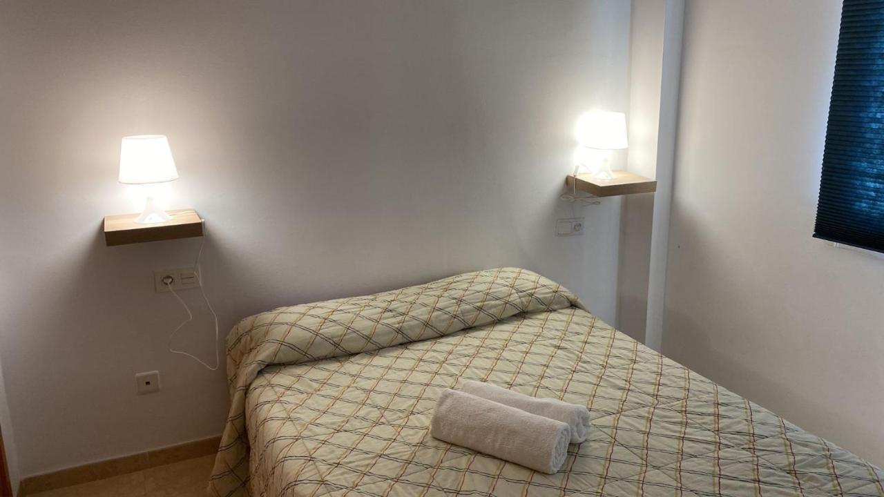 Habitacion Grande Con Bano Privado En Coin A 30Km De La Playa 외부 사진